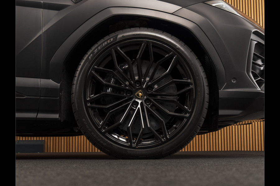 Lamborghini Urus 4.0 V8 Hybrid SE 23" I STYLE PACK I ANIMA I SUNBLINDS I SPORTIVO