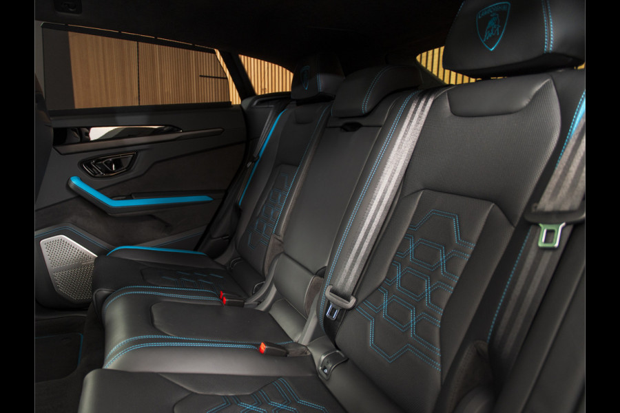 Lamborghini Urus 4.0 V8 Hybrid SE 23" I STYLE PACK I ANIMA I SUNBLINDS I SPORTIVO