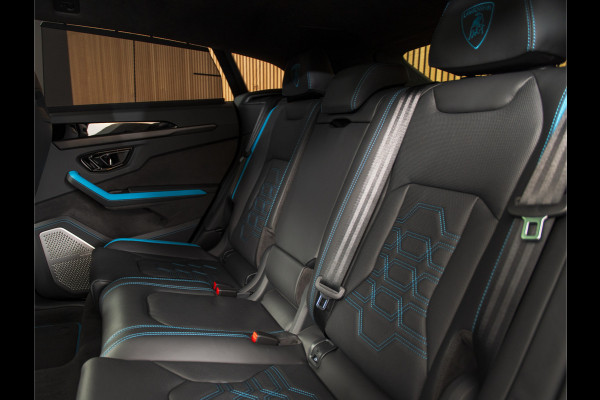 Lamborghini Urus 4.0 V8 Hybrid SE 23" I STYLE PACK I ANIMA I SUNBLINDS I SPORTIVO