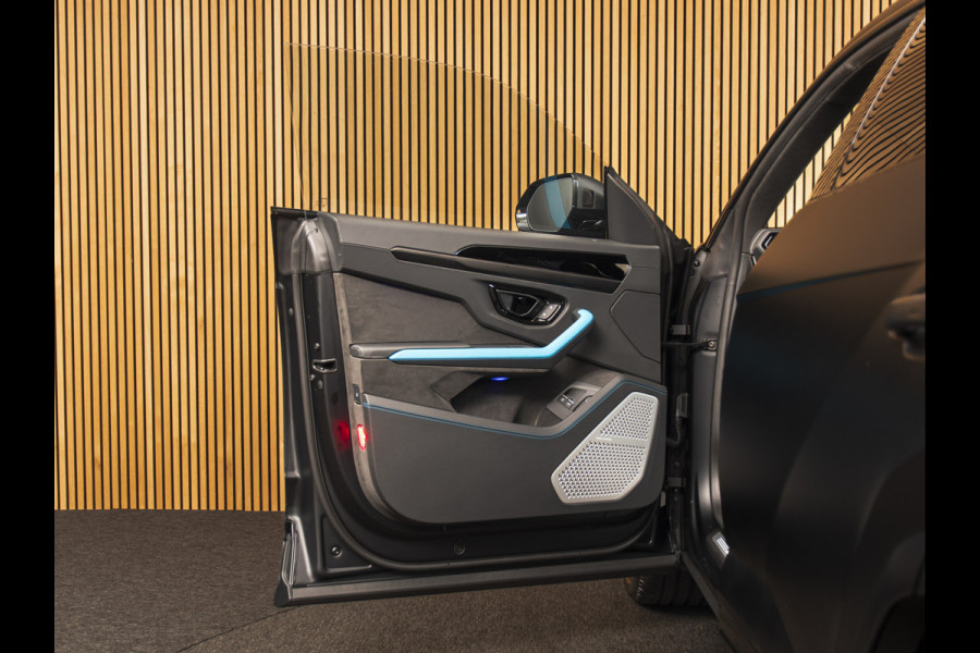 Lamborghini Urus 4.0 V8 Hybrid SE 23" I STYLE PACK I ANIMA I SUNBLINDS I SPORTIVO