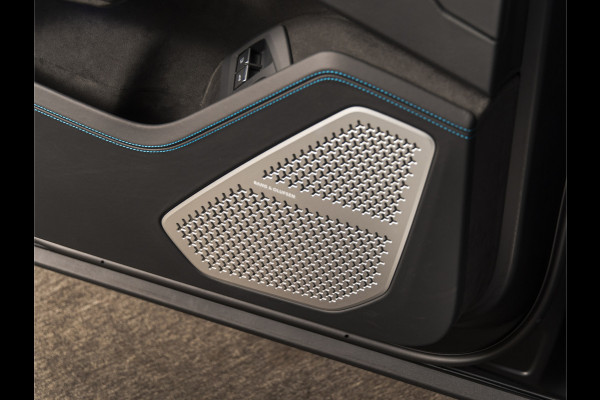 Lamborghini Urus 4.0 V8 Hybrid SE 23" I STYLE PACK I ANIMA I SUNBLINDS I SPORTIVO