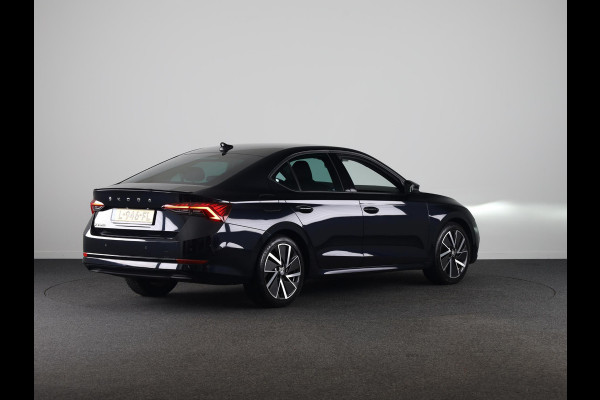 Škoda Octavia 1.0 TSI Sport Business 110 pk | Navigatie | Parkeersensoren | Adaptieve cruise control | LED koplampen | Apple Carplay/Android Auto |