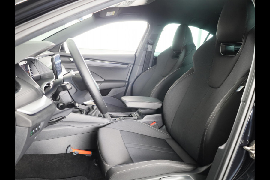 Škoda Octavia 1.0 TSI Sport Business 110 pk | Navigatie | Parkeersensoren | Adaptieve cruise control | LED koplampen | Apple Carplay/Android Auto |