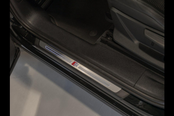 Audi Q3 Sportback 45 TFSI quattro 2x S-Line / 230pk / Panorama dak / Keyless / B&O / Stoelverwarming /
