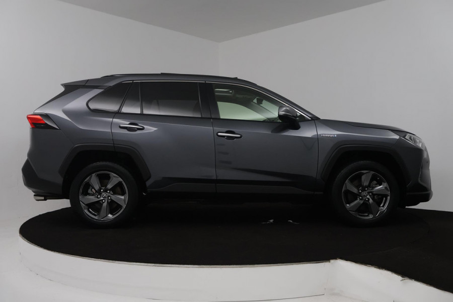 Toyota RAV4 2.5 Hybrid Executive (PANORAMADAK, ELEKTR STOELEN, CAMERA, STOELVERWARMING, NAVIGATIE, CRUISE CONTROL)