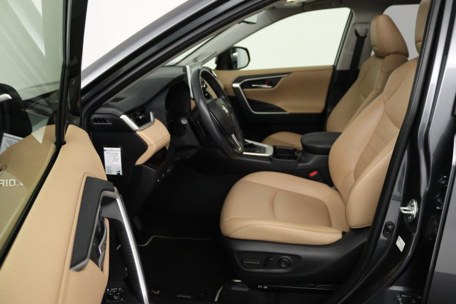 Toyota RAV4 2.5 Hybrid Executive (PANORAMADAK, ELEKTR STOELEN, CAMERA, STOELVERWARMING, NAVIGATIE, CRUISE CONTROL)