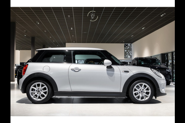 MINI Mini 1.5 Cooper Serious Business Automaat Keyless|Gr-Navi|LED|NL-auto|CC|Volledige historie