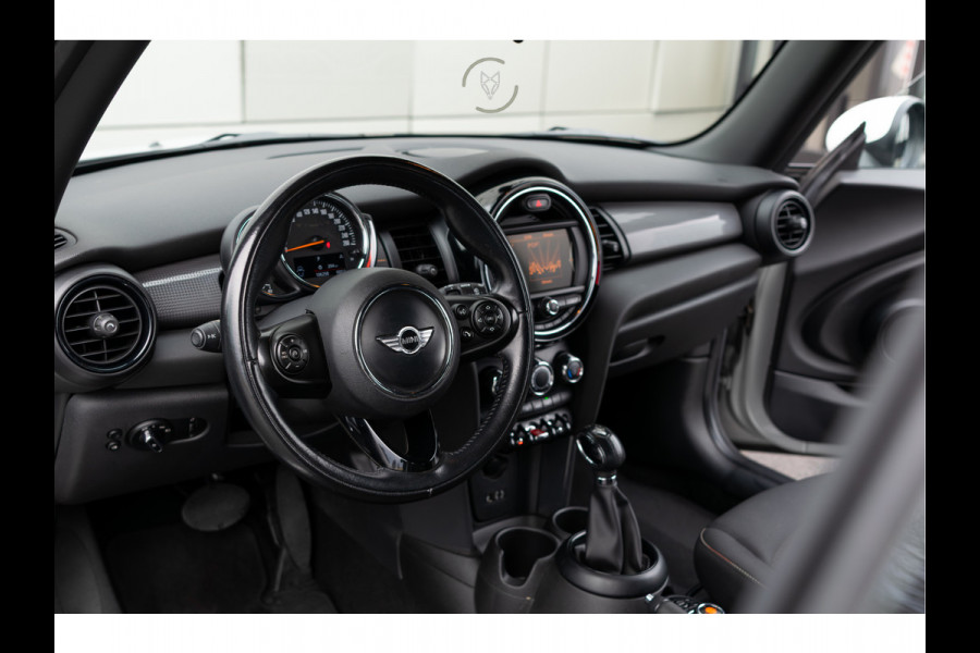 MINI Mini 1.5 Cooper Serious Business Automaat Keyless|Gr-Navi|LED|NL-auto|CC|Volledige historie