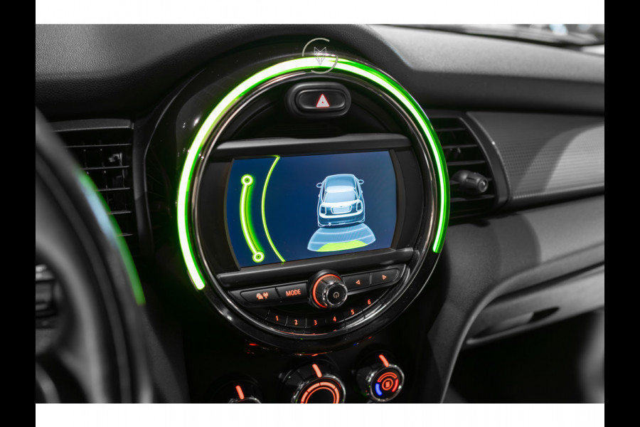 MINI Mini 1.5 Cooper Serious Business Automaat Keyless|Gr-Navi|LED|NL-auto|CC|Volledige historie