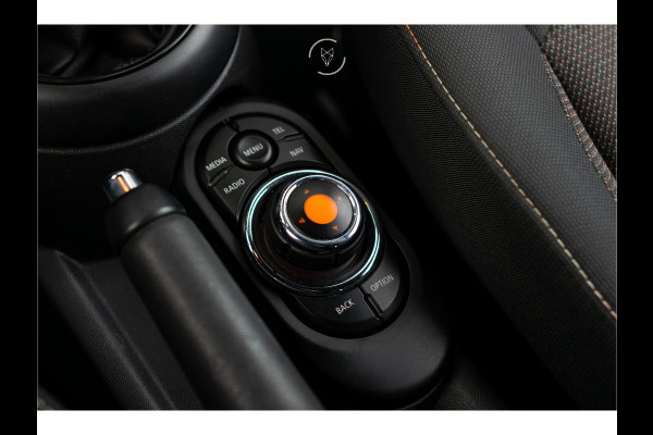 MINI Mini 1.5 Cooper Serious Business Automaat Keyless|Gr-Navi|LED|NL-auto|CC|Volledige historie