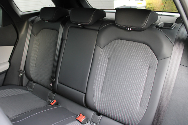 Ford Explorer Extended Range RWD 77 kWh | Trekhaak | AGR | Winterpack | Head-Up