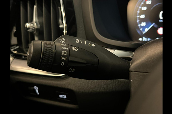 Volvo V60 2.0 B3 / NL-auto / BTW / Stoel + Stuurverwarming