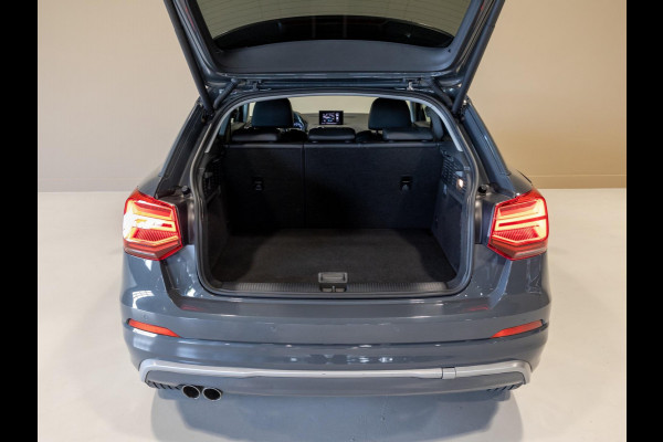 Audi Q2 1.4 TFSI CoD S-Line / 150pk / Stoelverwarming / Leder /