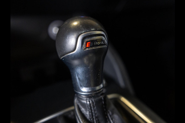Audi Q2 1.4 TFSI CoD S-Line / 150pk / Stoelverwarming / Leder /