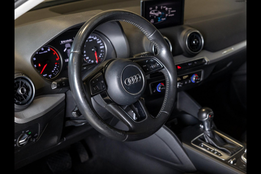 Audi Q2 1.4 TFSI CoD S-Line / 150pk / Stoelverwarming / Leder /
