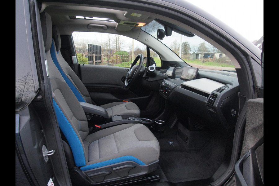 BMW i3 S Executive Edition 120Ah 42 kWh | Panoramadak | Harman Kardon | Camera | Apple Carplay | Cruise Control |