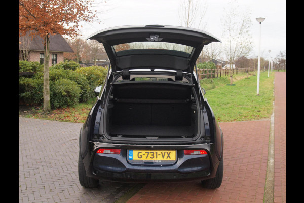 BMW i3 S Executive Edition 120Ah 42 kWh | Panoramadak | Harman Kardon | Camera | Apple Carplay | Cruise Control |