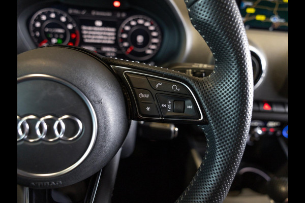 Audi A3 Sportback 35 TFSI CoD 2x S-Line / 150pk / Automatische klimaatregeling / Stoelverwarming / Afgevlakt stuurwiel /