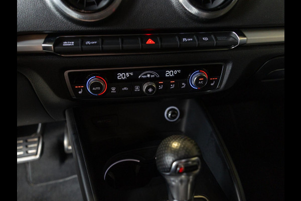 Audi A3 Sportback 35 TFSI CoD 2x S-Line / 150pk / Automatische klimaatregeling / Stoelverwarming / Afgevlakt stuurwiel /