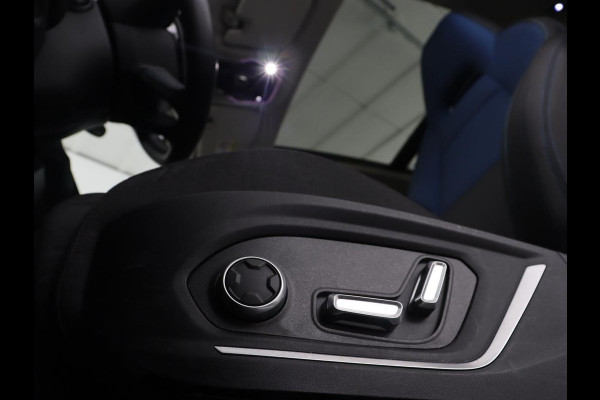 Lynk & Co 01 1.5 Plug In | Panoramadak | Trekhaak | Infinity by Harman | Camera | Adaptive cruise | Stoelverwarming | Carplay | Memory | Full LED | PHEV