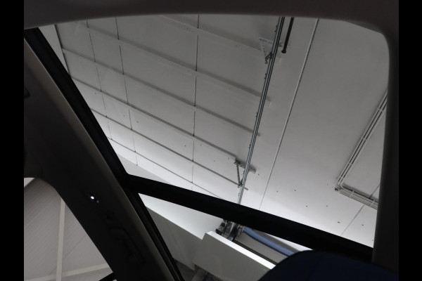 Lynk & Co 01 1.5 Plug In | Panoramadak | Trekhaak | Infinity by Harman | Camera | Adaptive cruise | Stoelverwarming | Carplay | Memory | Full LED | PHEV