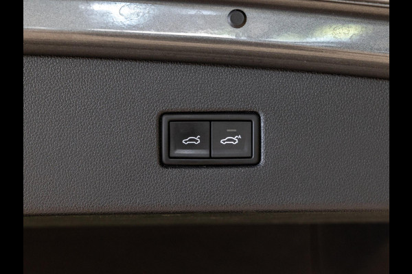 Volkswagen Tiguan 1.4 TSI ACT Comfortline Business / 150pk / Trekhaak / Keyless / Adaptieve cruise control /