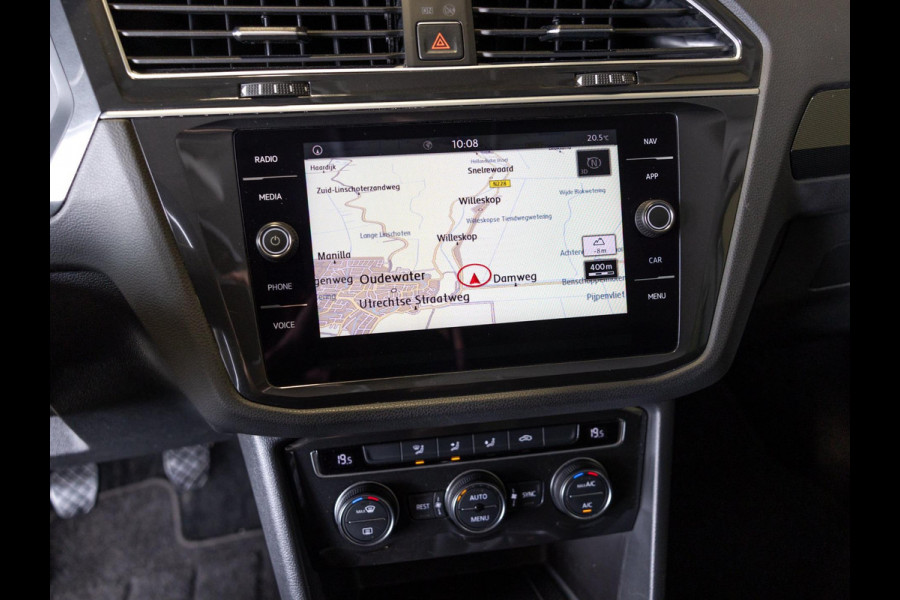 Volkswagen Tiguan 1.4 TSI ACT Comfortline Business / 150pk / Trekhaak / Keyless / Adaptieve cruise control /