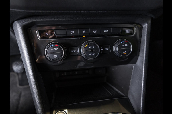 Volkswagen Tiguan 1.4 TSI ACT Comfortline Business / 150pk / Trekhaak / Keyless / Adaptieve cruise control /