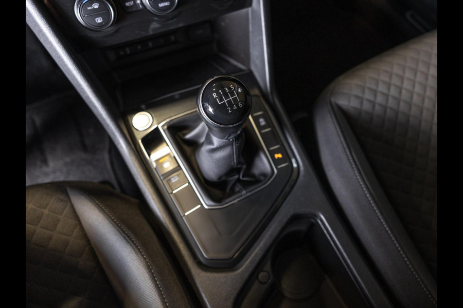 Volkswagen Tiguan 1.4 TSI ACT Comfortline Business / 150pk / Trekhaak / Keyless / Adaptieve cruise control /