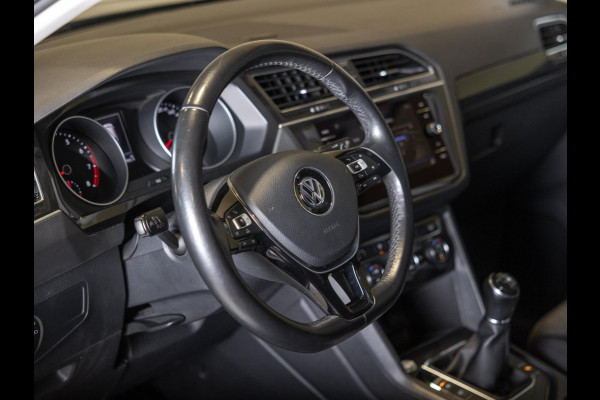 Volkswagen Tiguan 1.4 TSI ACT Comfortline Business / 150pk / Trekhaak / Keyless / Adaptieve cruise control /