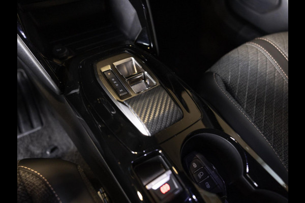 Peugeot 2008 1.2 Hybrid 136 Allure / 136pk / Dodehoek herkenning / Apple CarPlay / Adaptieve Cruise control