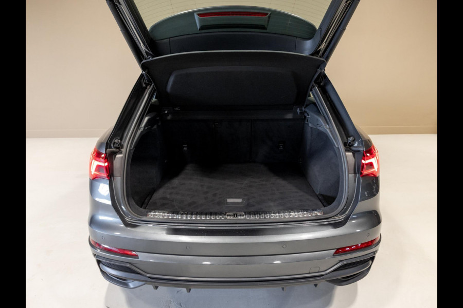 Audi Q3 35 TFSI 2x S Line / 150pk / Panorama dak / Achteruitrij camera / Keyless entry /