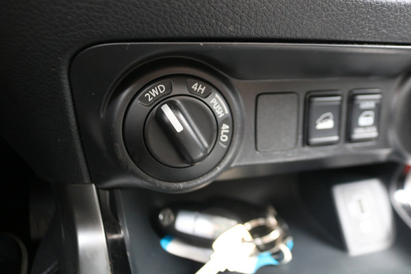 Nissan Navara 2.3 dCi 190pk New N-Guard Automaat 4x4 3.500kg Trekhaak