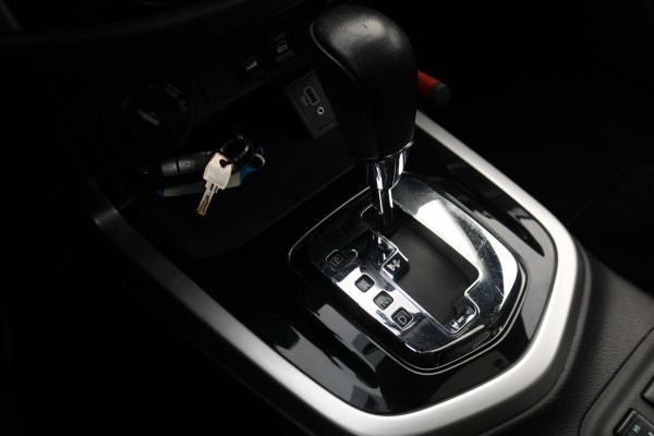 Nissan Navara 2.3 dCi 190pk New N-Guard Automaat 4x4 3.500kg Trekhaak