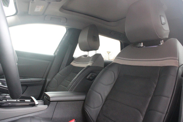 Citroën C5 X 1.6 Plug-in Hybrid 225PK MAX | PANORAMISCH SCHUIF / KANTELDAK | ELEKTRISCHE VOORSTOELEN MET GEHEUGEN | VOORSTOEL VENTILATIE | VOORSTOEL VERWARMING | VOORSTOELEN MET MASSAGE FUNCTIE | LEDEREN BEKLEDING | STUUR VERWARMING | DRAADLOOS APPLE CARPLAY / ANDROID AUTO | 360° CAMERA | KEYLESS ENTRY / START | 19"LICHTMETALEN VELGEN | ELEKTRISCH BEDIENBARE ACHTERKLEP MET HANDSFREE FUNCTIE | HEADUP DISPLAY | NAVIGATIE | ADAPTIVE CRUISE CONTROL |