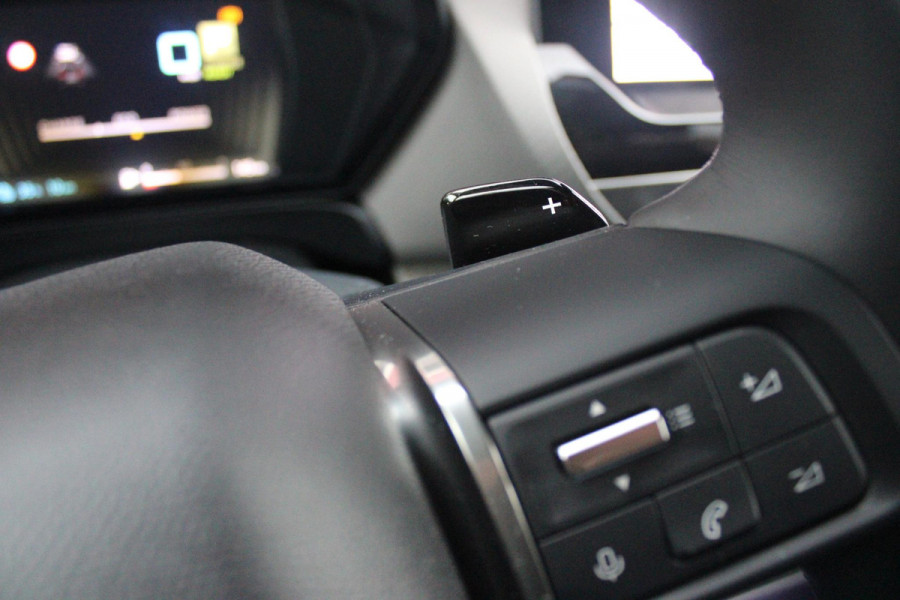 Citroën C5 X 1.6 Plug-in Hybrid 225PK MAX | PANORAMISCH SCHUIF / KANTELDAK | ELEKTRISCHE VOORSTOELEN MET GEHEUGEN | VOORSTOEL VENTILATIE | VOORSTOEL VERWARMING | VOORSTOELEN MET MASSAGE FUNCTIE | LEDEREN BEKLEDING | STUUR VERWARMING | DRAADLOOS APPLE CARPLAY / ANDROID AUTO | 360° CAMERA | KEYLESS ENTRY / START | 19"LICHTMETALEN VELGEN | ELEKTRISCH BEDIENBARE ACHTERKLEP MET HANDSFREE FUNCTIE | HEADUP DISPLAY | NAVIGATIE | ADAPTIVE CRUISE CONTROL |