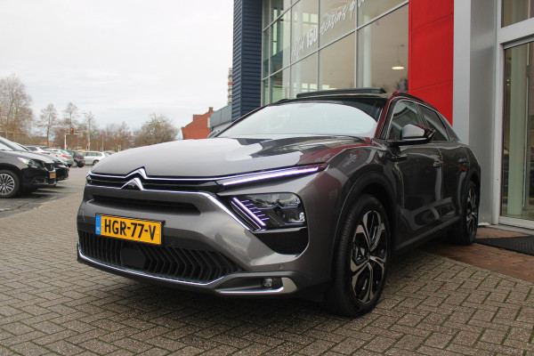 Citroën C5 X 1.6 Plug-in Hybrid 225PK MAX | PANORAMISCH SCHUIF / KANTELDAK | ELEKTRISCHE VOORSTOELEN MET GEHEUGEN | VOORSTOEL VENTILATIE | VOORSTOEL VERWARMING | VOORSTOELEN MET MASSAGE FUNCTIE | LEDEREN BEKLEDING | STUUR VERWARMING | DRAADLOOS APPLE CARPLAY / ANDROID AUTO | 360° CAMERA | KEYLESS ENTRY / START | 19"LICHTMETALEN VELGEN | ELEKTRISCH BEDIENBARE ACHTERKLEP MET HANDSFREE FUNCTIE | HEADUP DISPLAY | NAVIGATIE | ADAPTIVE CRUISE CONTROL |