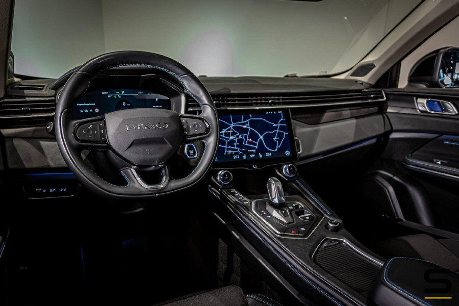 Lynk & Co 01 1.5|NAP|Pano|E-stoel|Cam|Black|FullOption|1eig