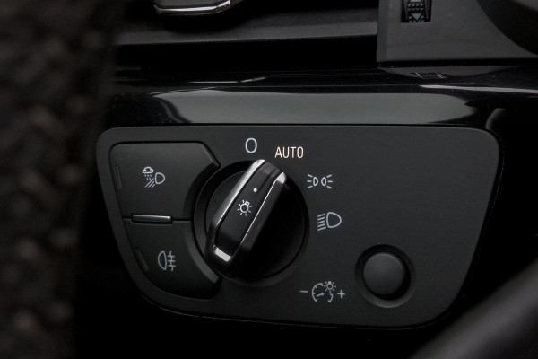 Audi A5 Sportback 2.0 TFSI MHEV Sport S-line Edition | SFEERVERLICHTING | STOELVERWARMING | BLACK OPTIC PAKKET