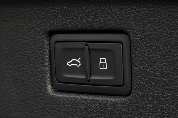 Audi A5 Sportback 2.0 TFSI MHEV Sport S-line Edition | SFEERVERLICHTING | STOELVERWARMING | BLACK OPTIC PAKKET