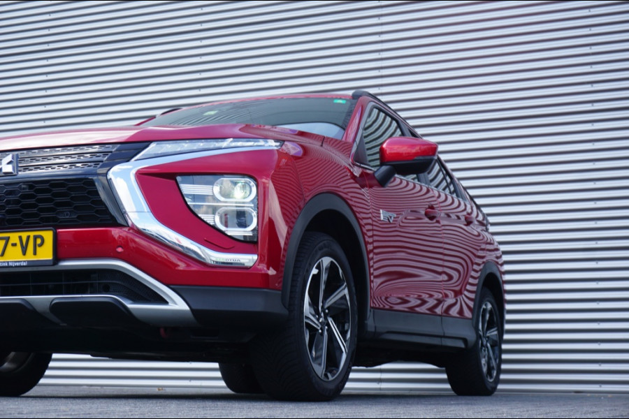 Mitsubishi Eclipse Cross PHEV Intense+ AUTOMAAT CARPLAY | CAMERA | HAAK | STOELVERW.