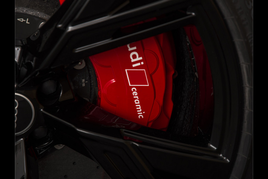 Audi RS6 TFSI quattro CERAMIC-22″-PANO-B&O