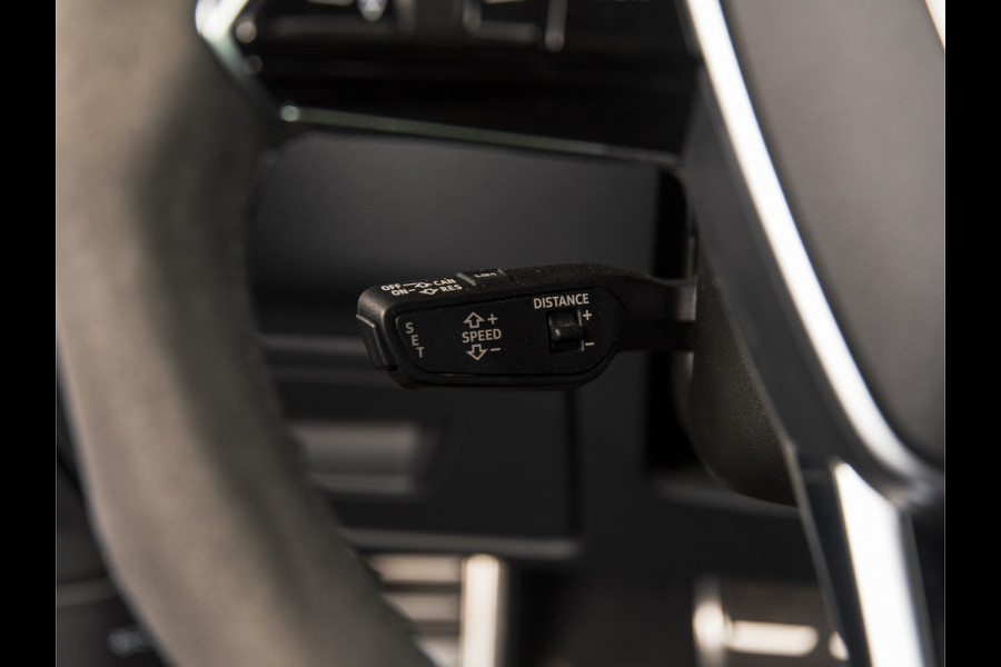 Audi RS6 TFSI quattro CERAMIC-22″-PANO-B&O