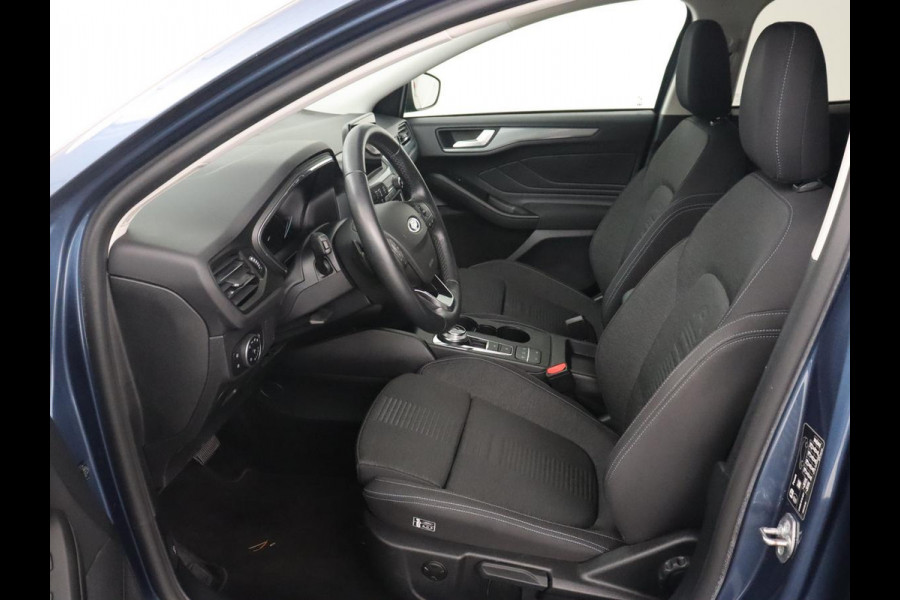 Ford Focus 1.5 EcoBoost Active | Stoel & stuurverwarming | Trekhaak | Camera | Adaptive cruise | Carplay | Navigatie | B&O Sound | Climate control | Keyless | Full LED | Park Assist
