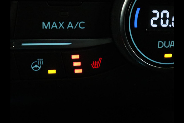 Ford Focus 1.5 EcoBoost Active | Stoel & stuurverwarming | Trekhaak | Camera | Adaptive cruise | Carplay | Navigatie | B&O Sound | Climate control | Keyless | Full LED | Park Assist