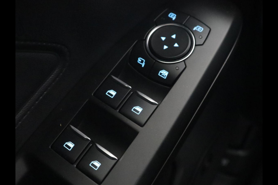 Ford Focus 1.5 EcoBoost Active | Stoel & stuurverwarming | Trekhaak | Camera | Adaptive cruise | Carplay | Navigatie | B&O Sound | Climate control | Keyless | Full LED | Park Assist