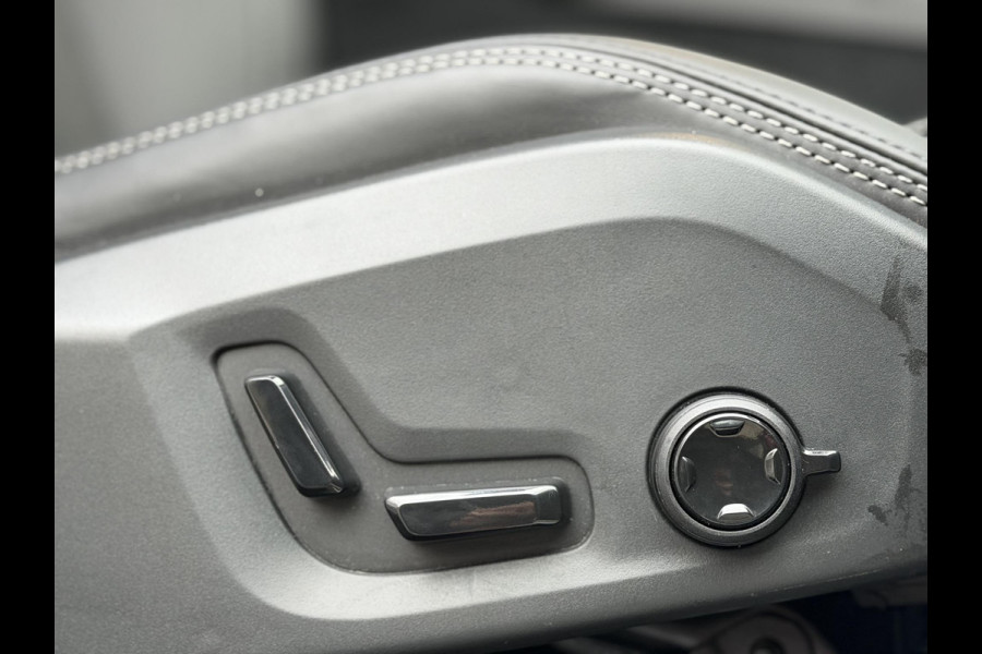 Volvo XC60 2.0 T8 Plug-in hybrid AWD R-Design |Facelift|Pano|Bowers & Wilkins|Stoel Ventilatie|Pilot Assist|Trekhaak