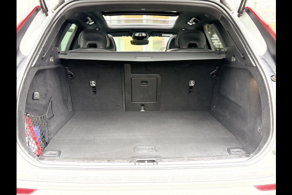 Volvo XC60 2.0 T8 Plug-in hybrid AWD R-Design |Facelift|Pano|Bowers & Wilkins|Stoel Ventilatie|Pilot Assist|Trekhaak