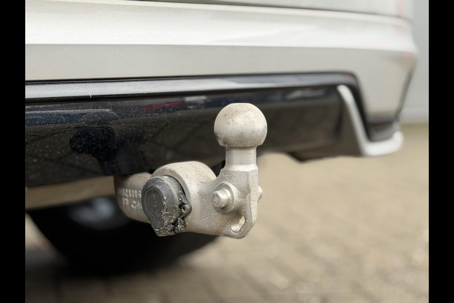 Volvo XC60 2.0 T8 Plug-in hybrid AWD R-Design |Facelift|Pano|Bowers & Wilkins|Stoel Ventilatie|Pilot Assist|Trekhaak