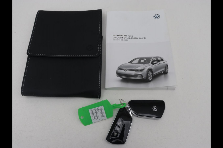 Volkswagen Golf 1.0 eTSI Life | Camera | Carplay | Navigatie | Sfeerverlichting | Parkeerhulp | Adaptive cruise | Digital Cockpit | Climate control | Bluetooth | Full LED